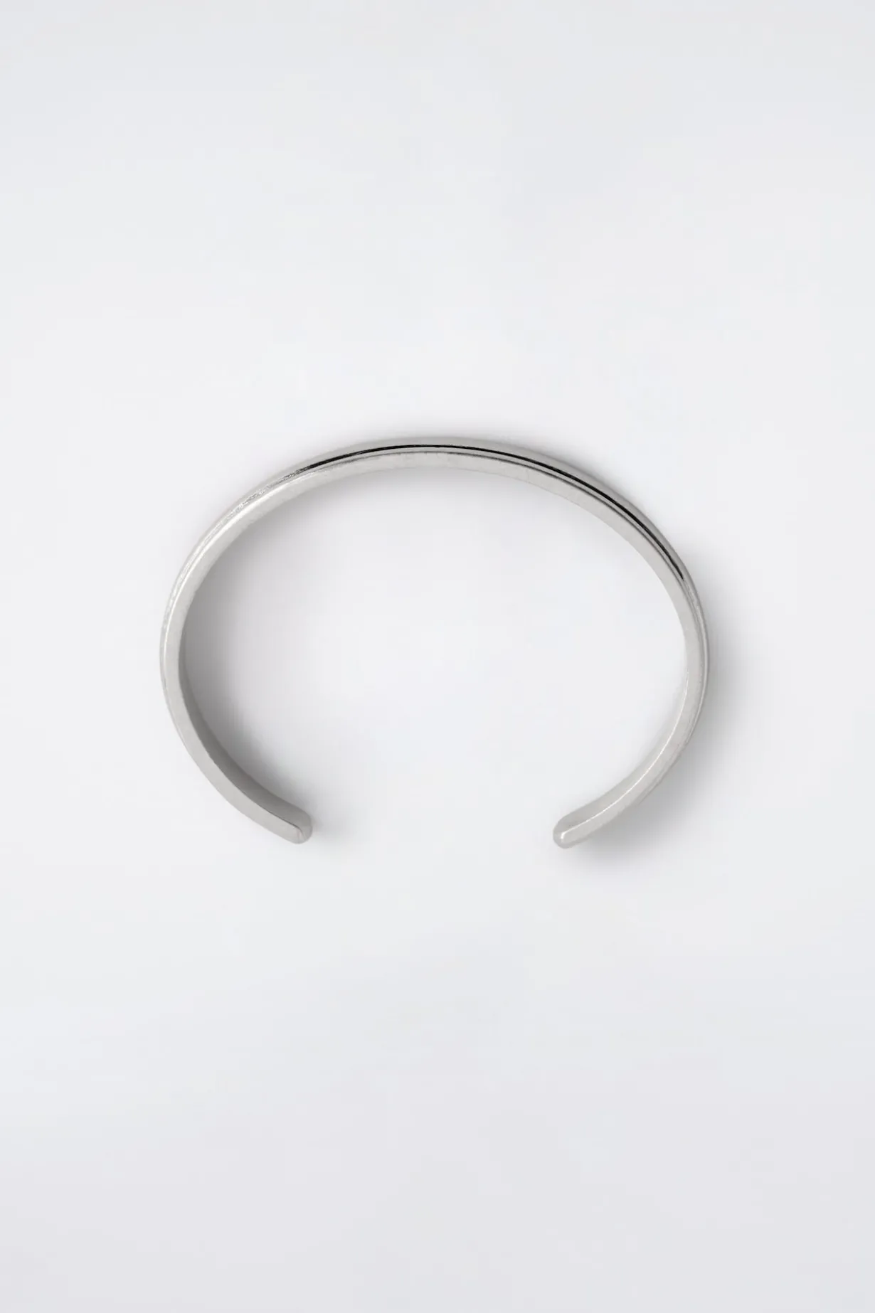 DOUBLE-BAND CUFF