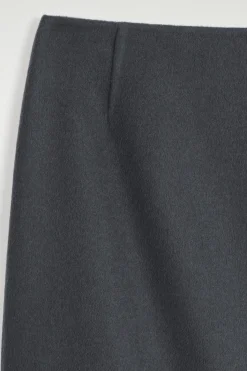DOUBLE-FACED WOOL PENCIL SKIRT