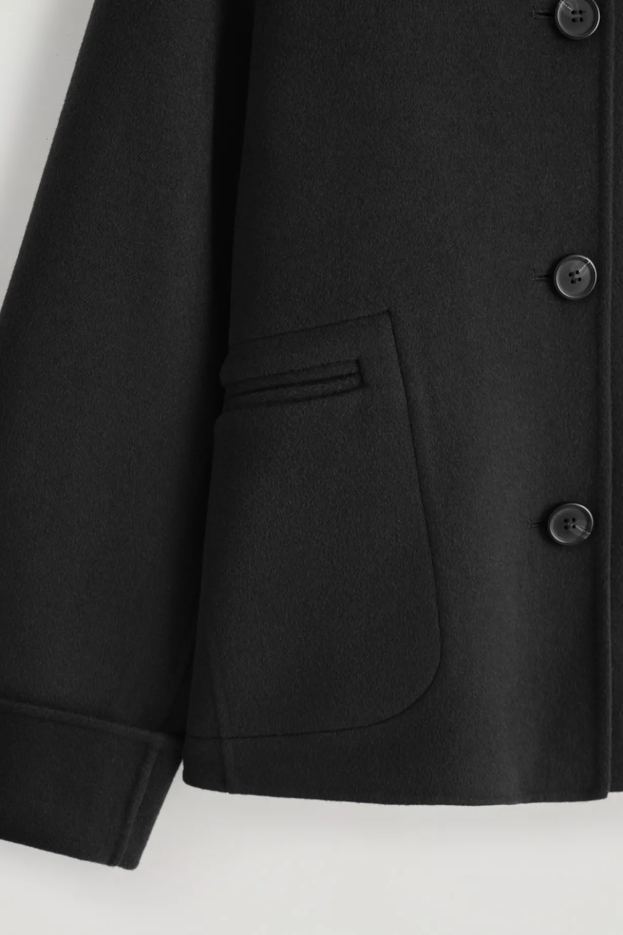 DOUBLE-FACED WOOL SHORT JACKET