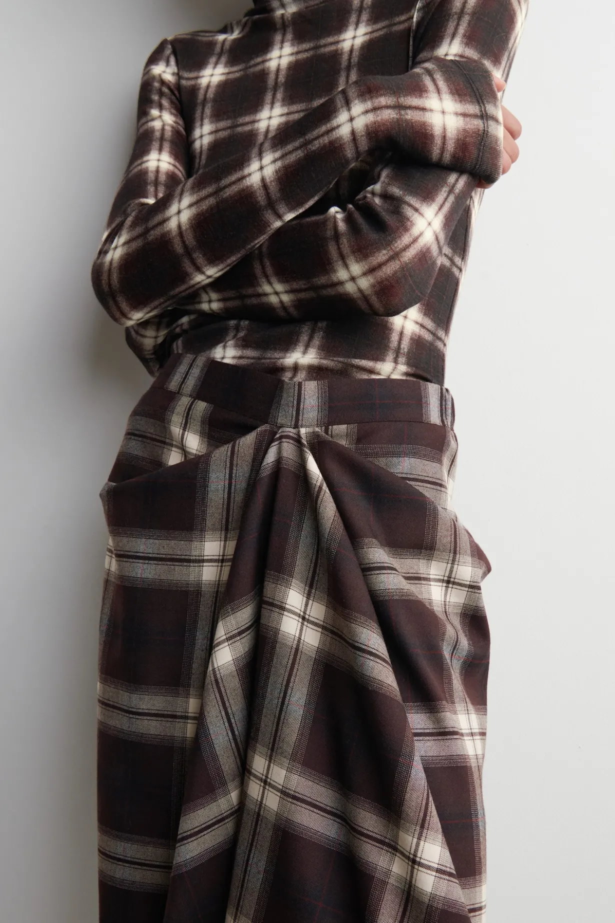 DRAPED CHECKED MIDI SKIRT