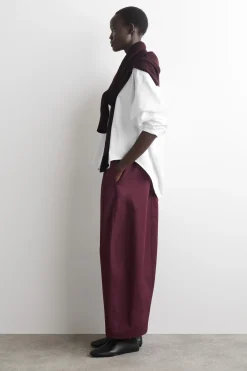 ELASTICATED BARREL-LEG PANTS