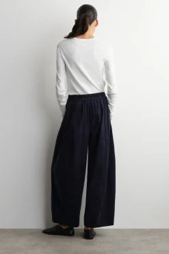 ELASTICATED CORDUROY BARREL-LEG PANTS