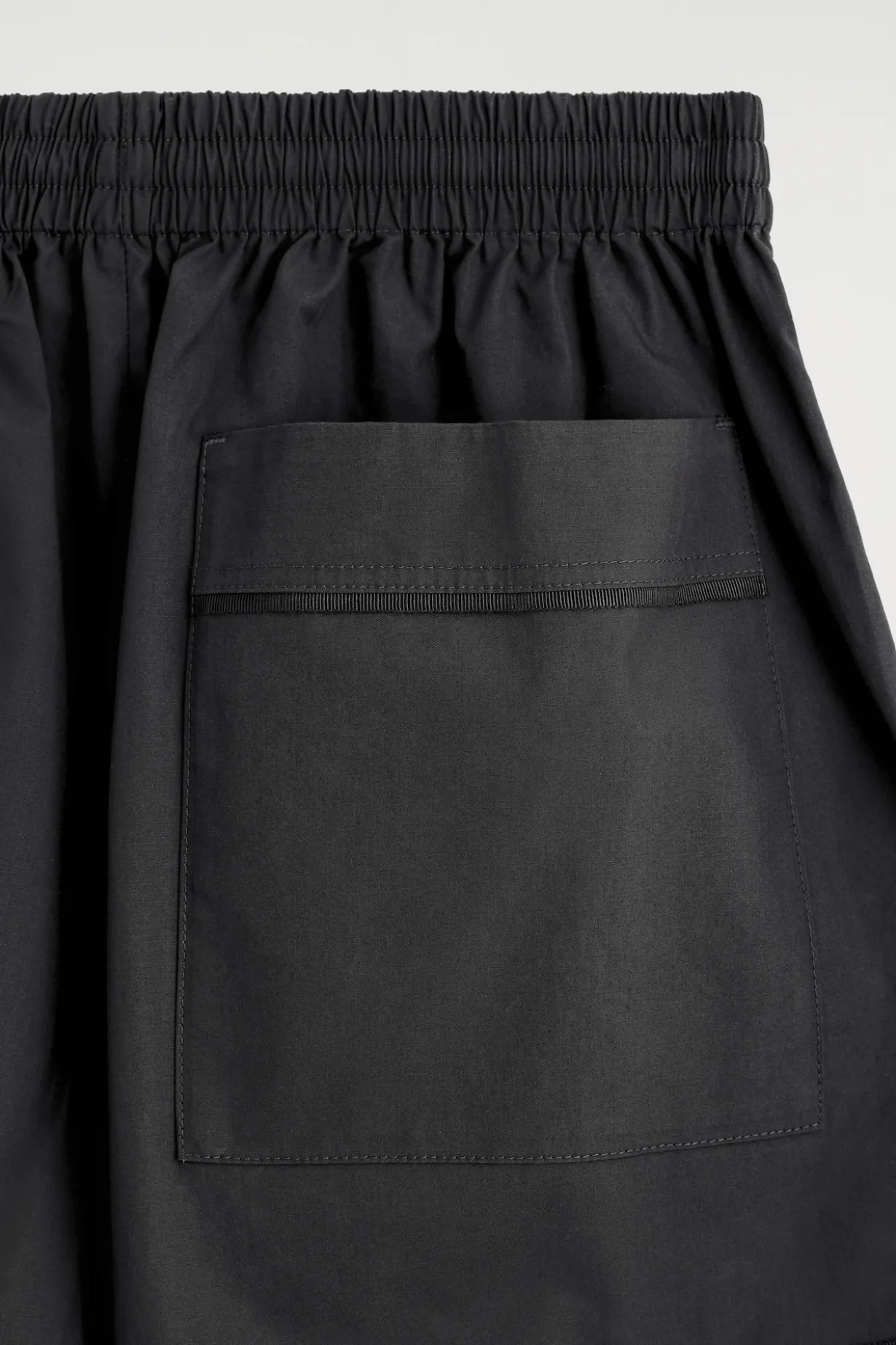 ELASTICATED GROSGRAIN-DETAIL COTTON SHORTS