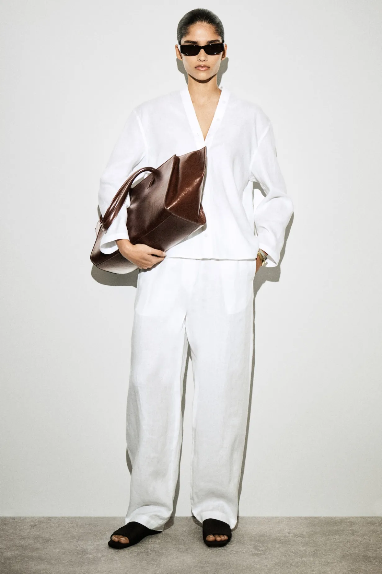 ELASTICATED LINEN BARREL-LEG PANTS