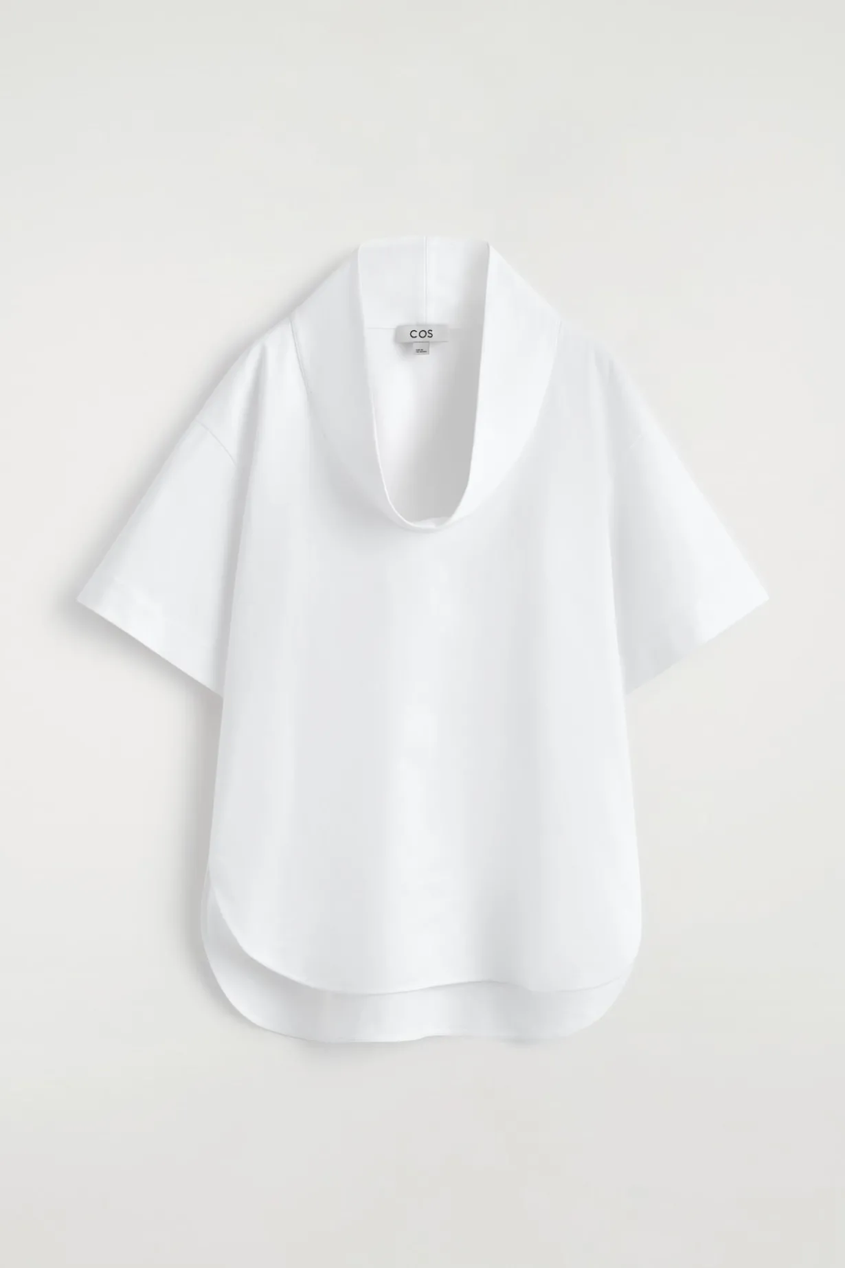 EXAGGERATED MOCK-NECK TOP