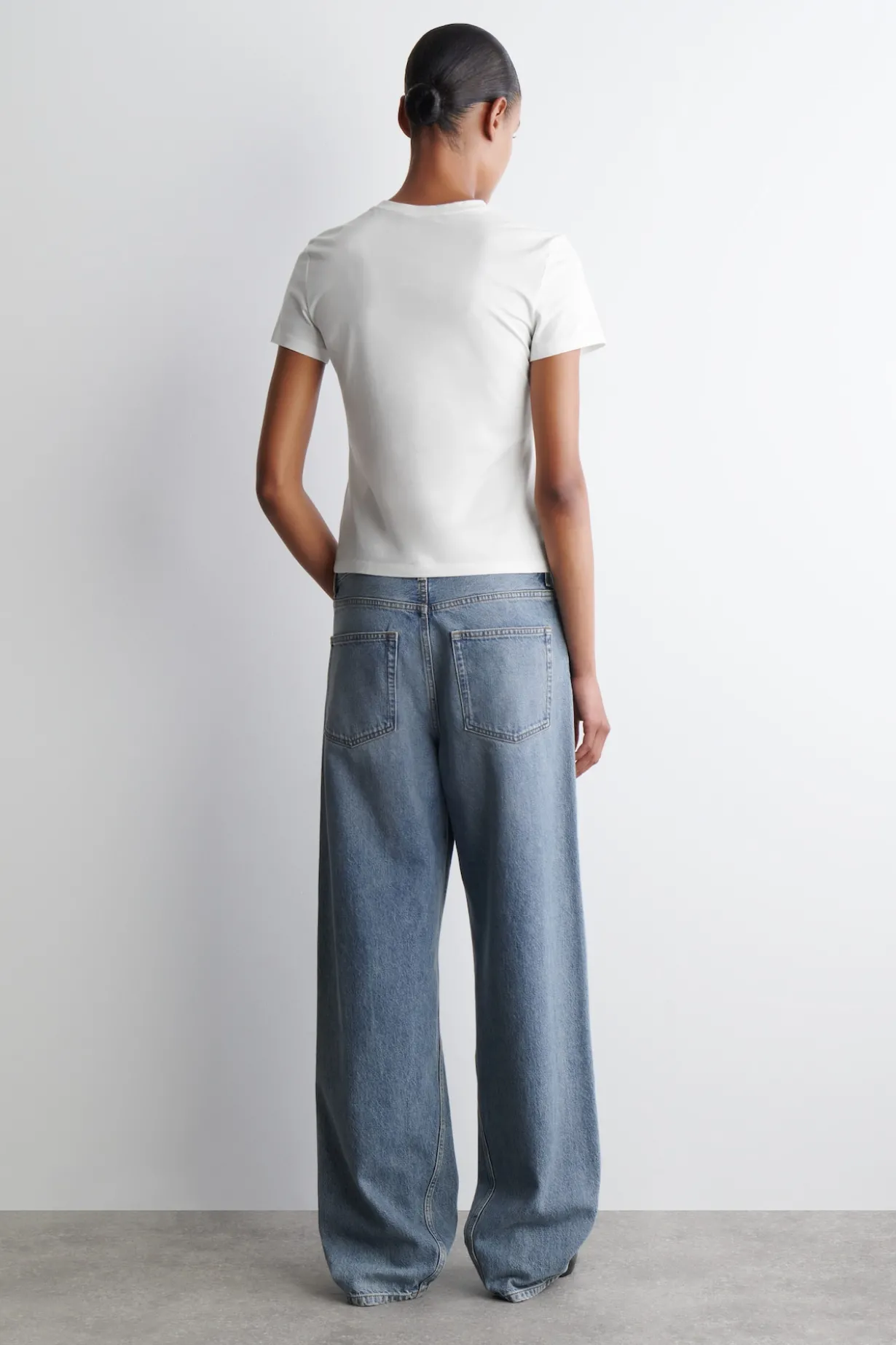 FACADE STRAIGHT-LEG JEANS