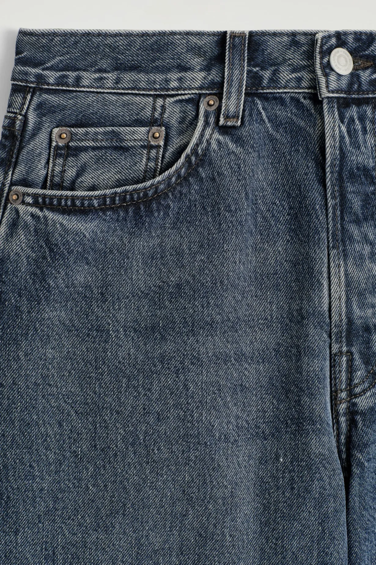 FACADE STRAIGHT-LEG JEANS