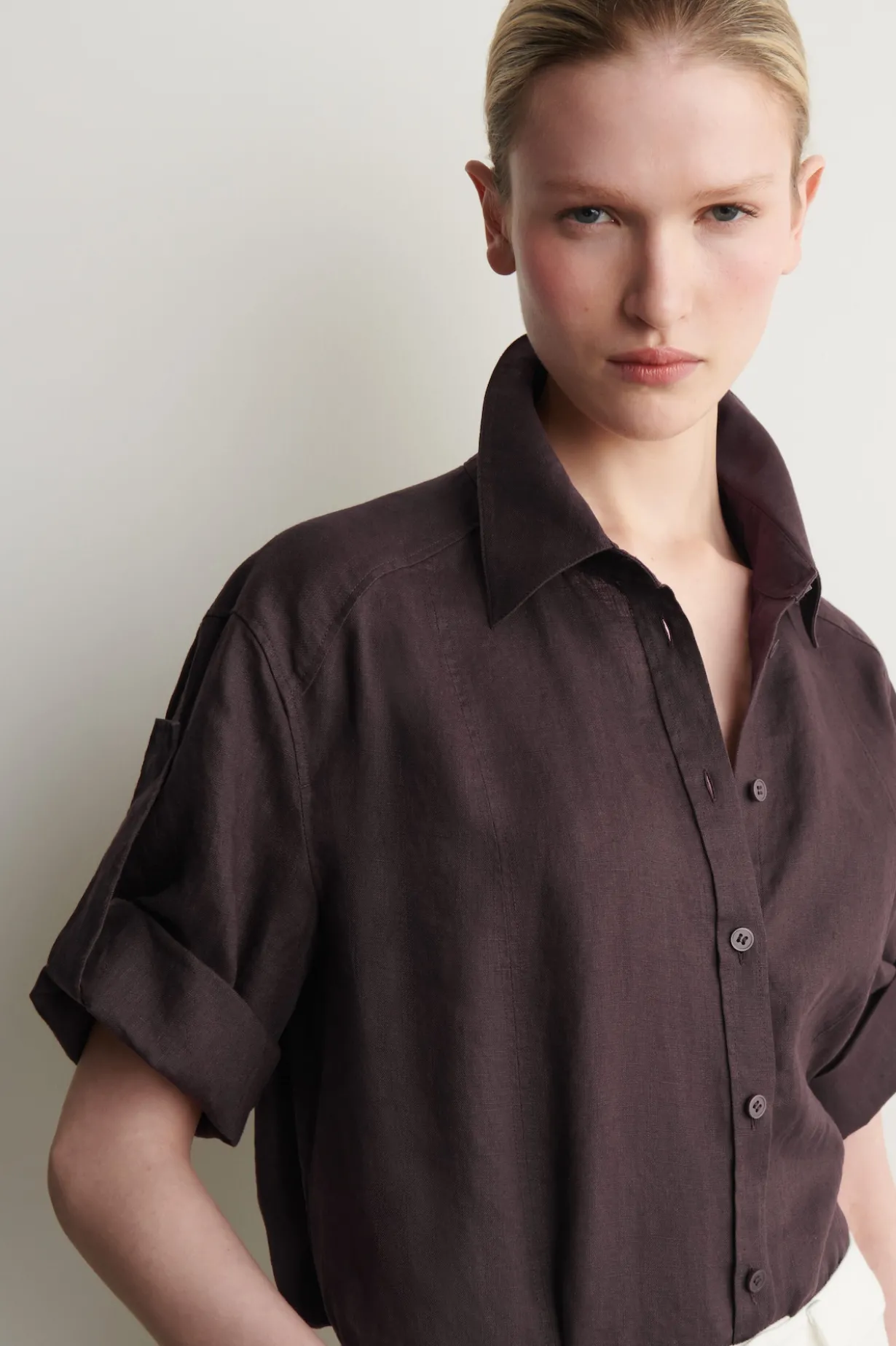 FOLDED-SLEEVE LINEN SHIRT
