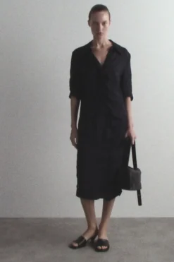 GATHERED CRINKLED MIDI SKIRT