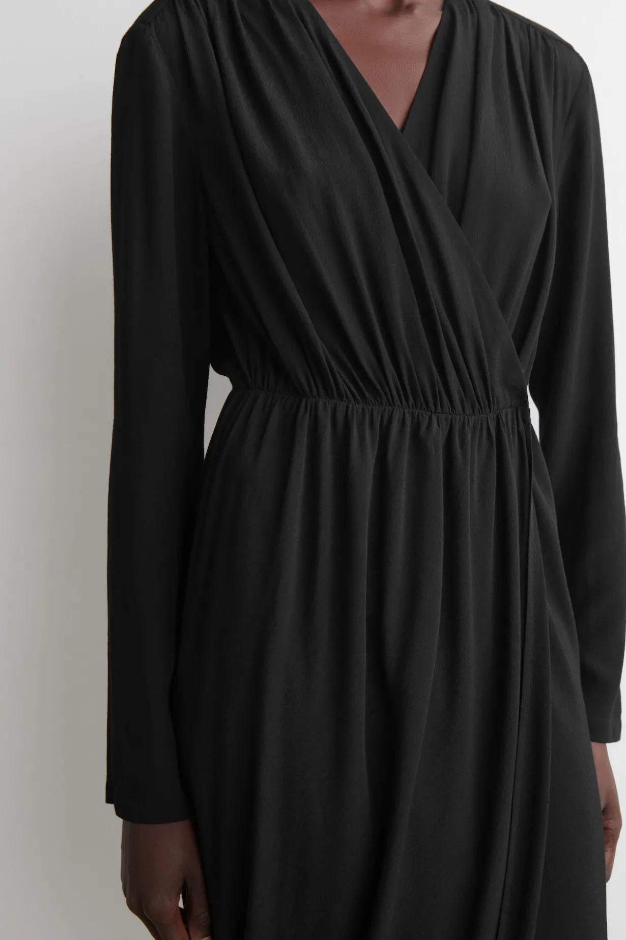 GATHERED MIDI WRAP DRESS