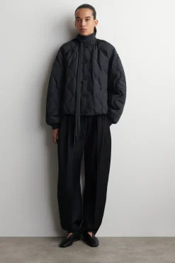GATHERED QUILTED DOWN JACKET