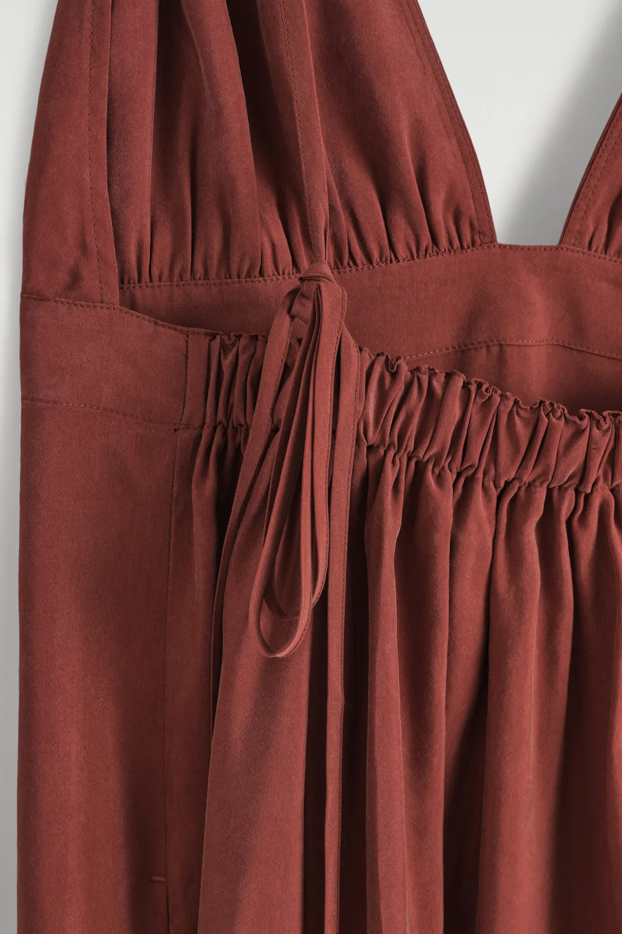 GATHERED V-NECK MAXI DRESS