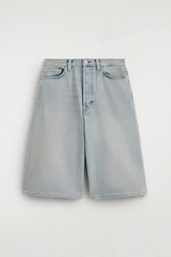 KNEE-LENGTH DENIM SHORTS