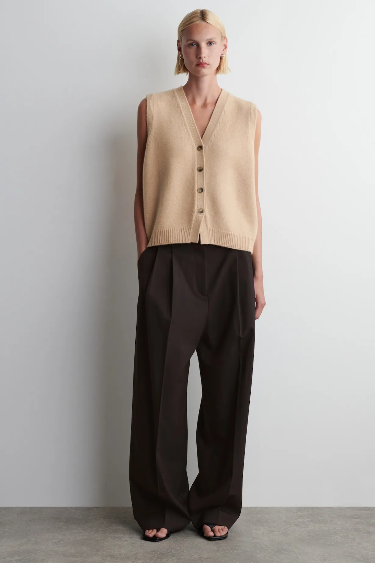 KNITTED CASHMERE-BLEND TANK