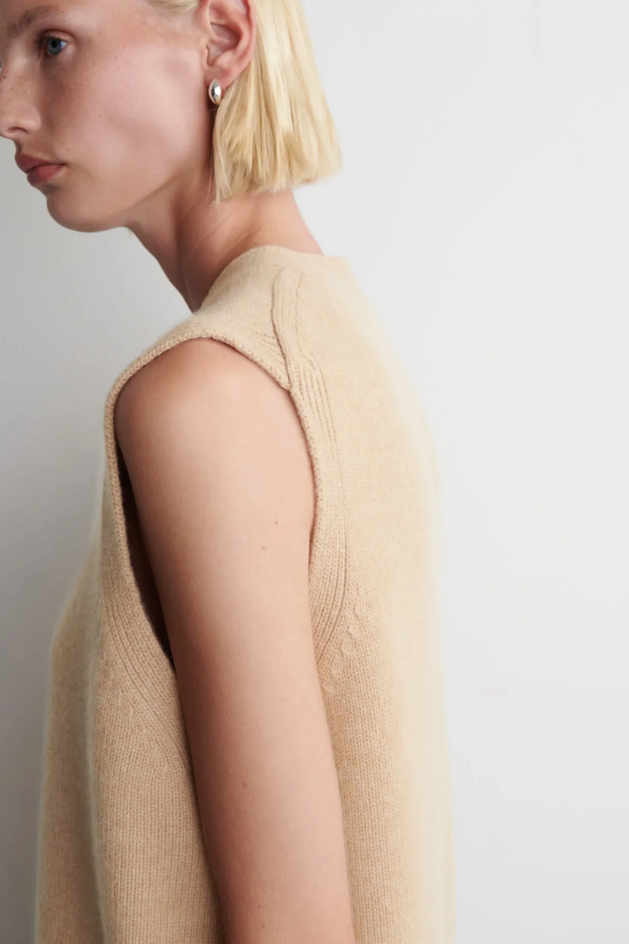 KNITTED CASHMERE-BLEND TANK