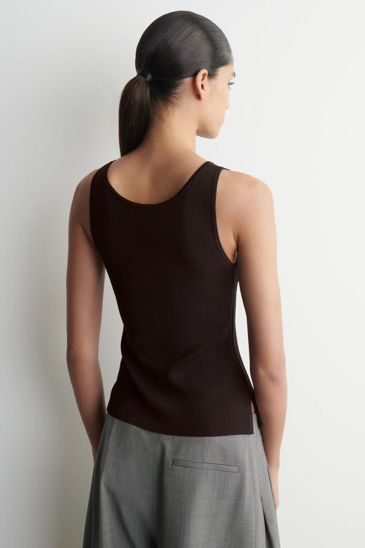KNITTED SCOOP-NECK TANK TOP