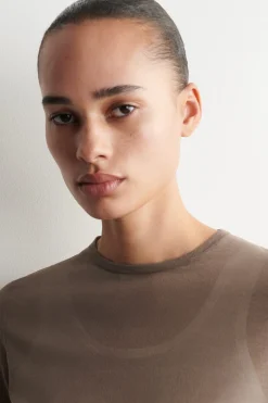 LAYERED KNIT LONG-SLEVED TOP