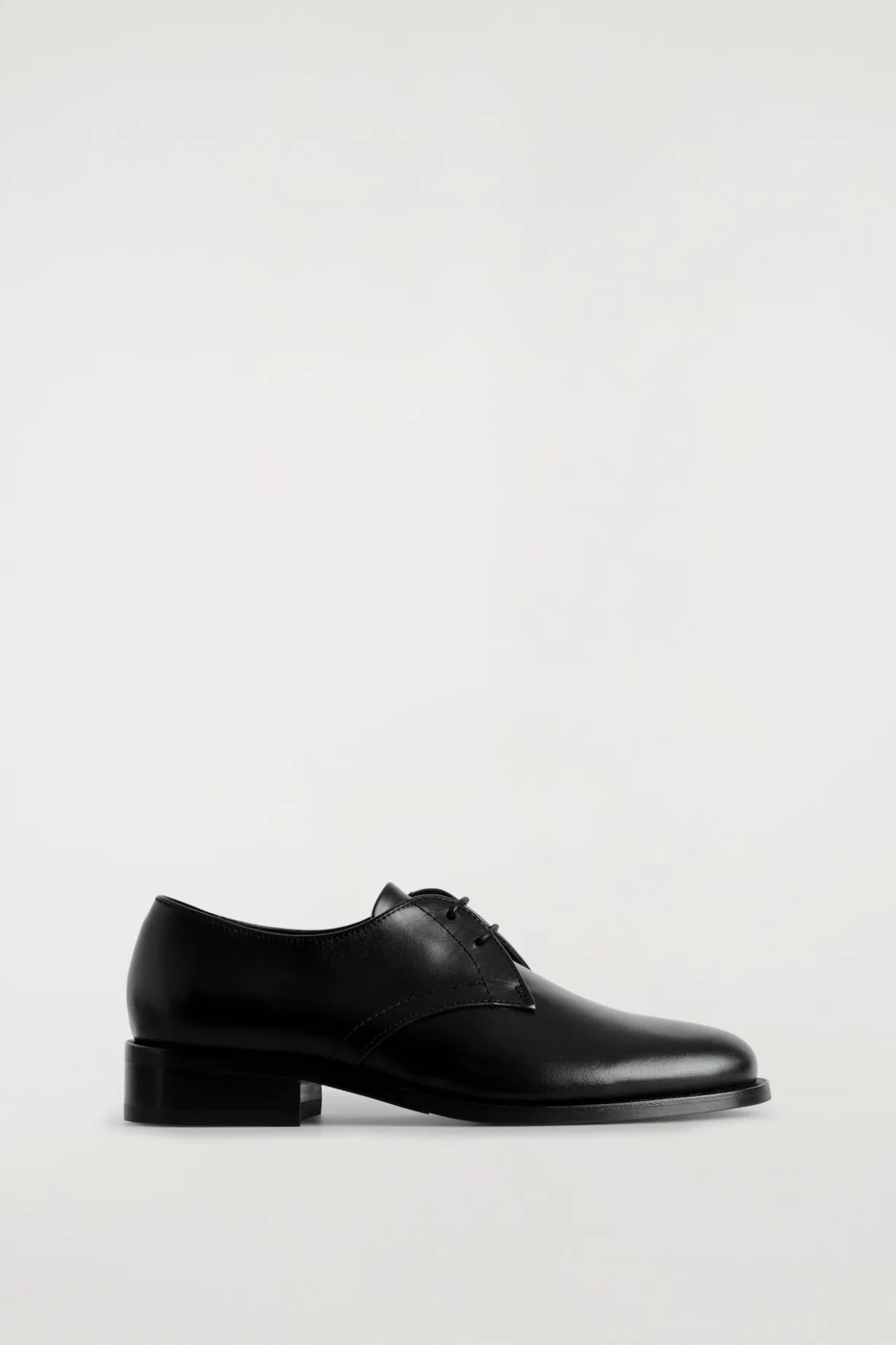 LEATHER DERBY SHOES