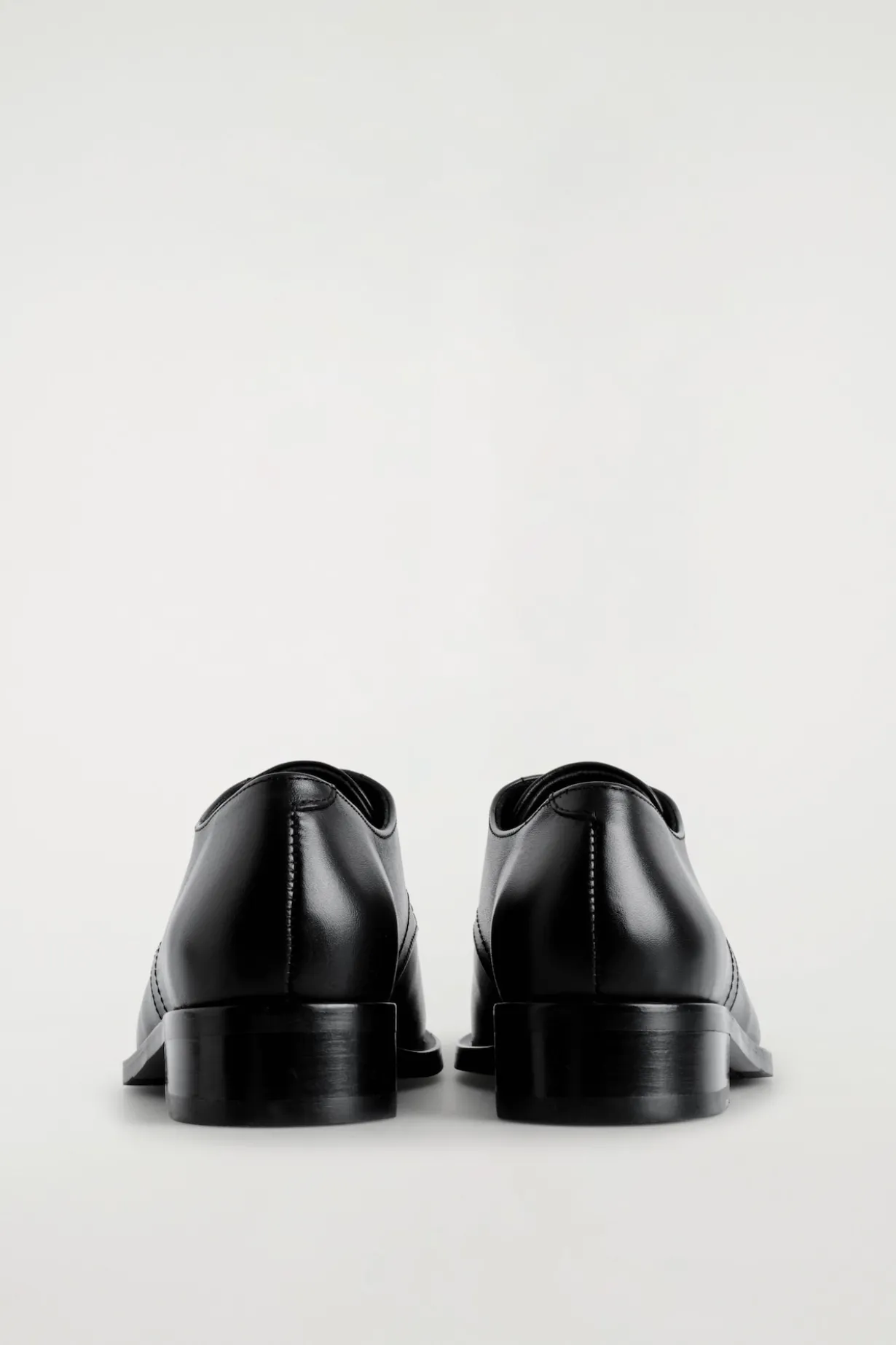 LEATHER DERBY SHOES