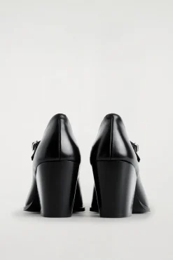 LEATHER HEELED MARY JANE SHOES