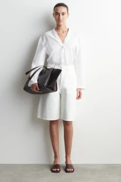 LEATHER KITTEN-HEEL MULES