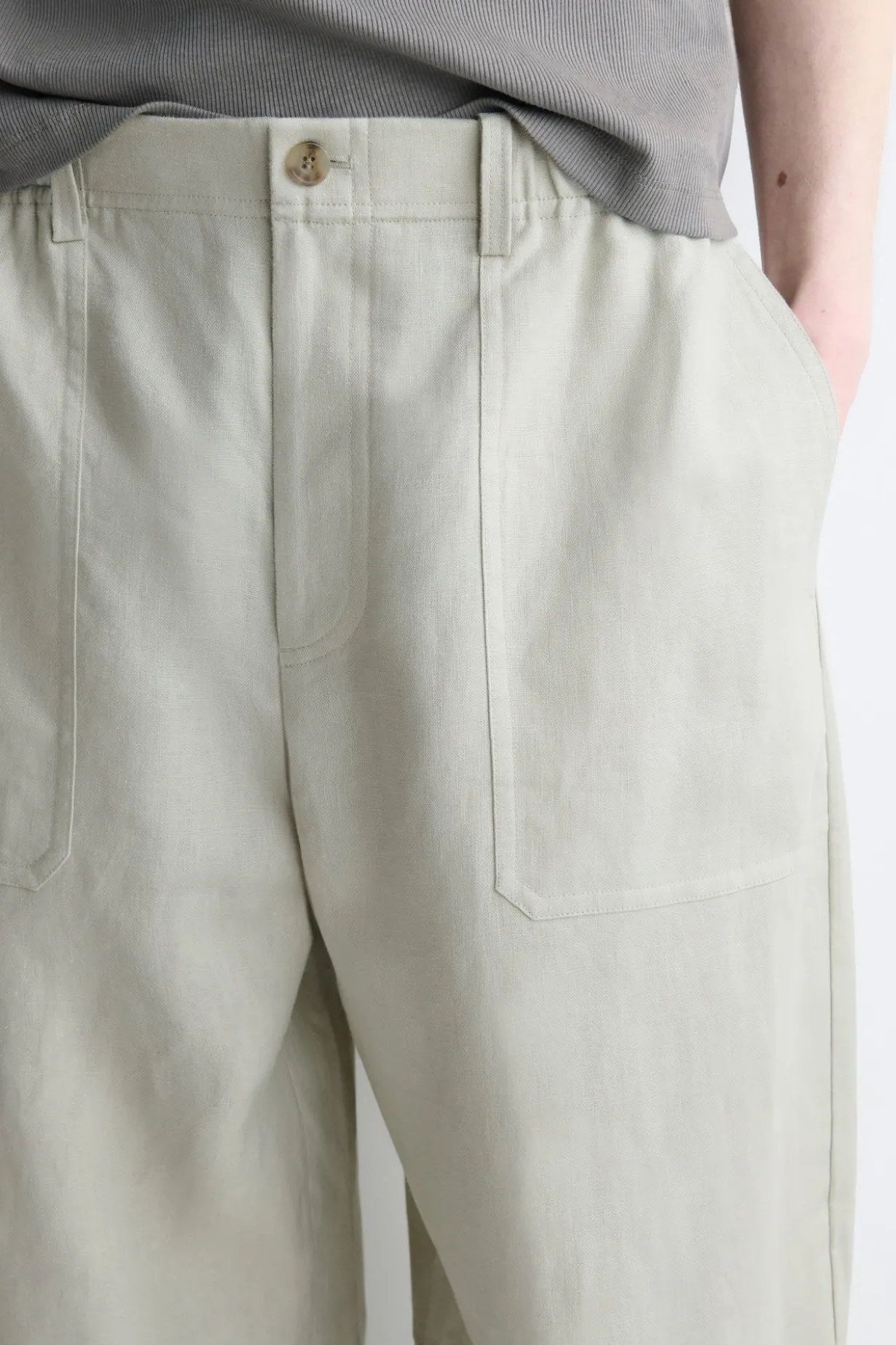 LINEN RELAXED-FIT BARREL-LEG TROUSERS