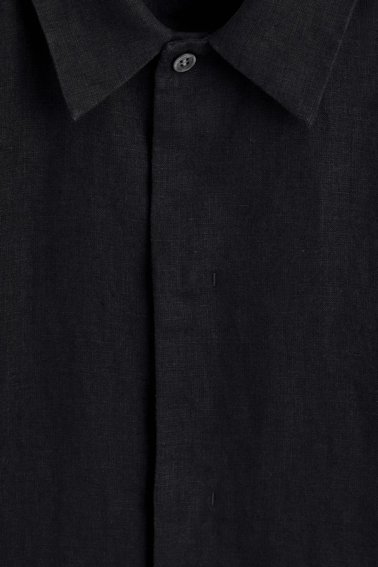 LINEN SHORT-SLEEVED SHIRT