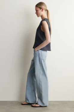 LINEN VEST