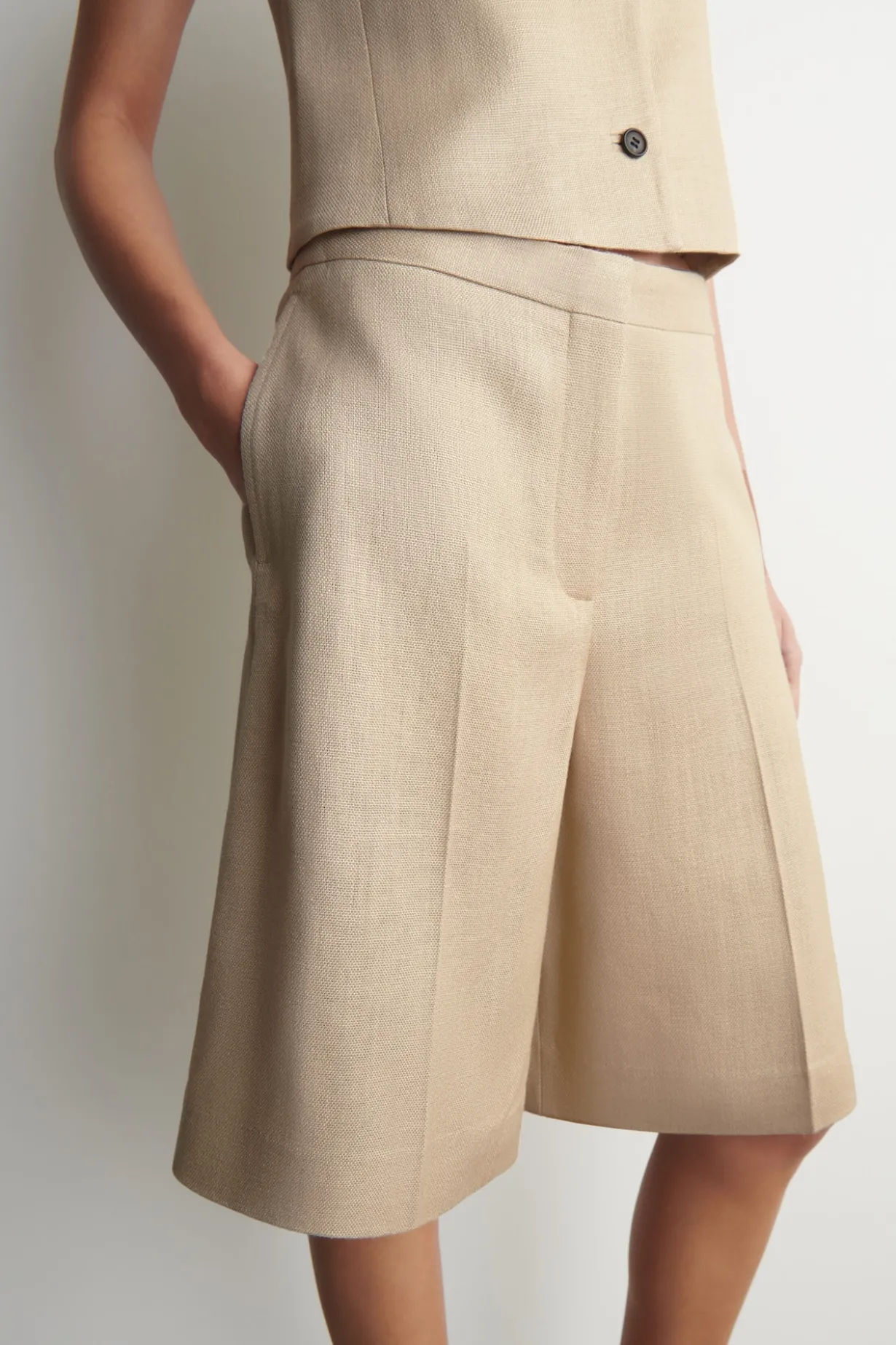 LONGLINE TAILORED SHORTS