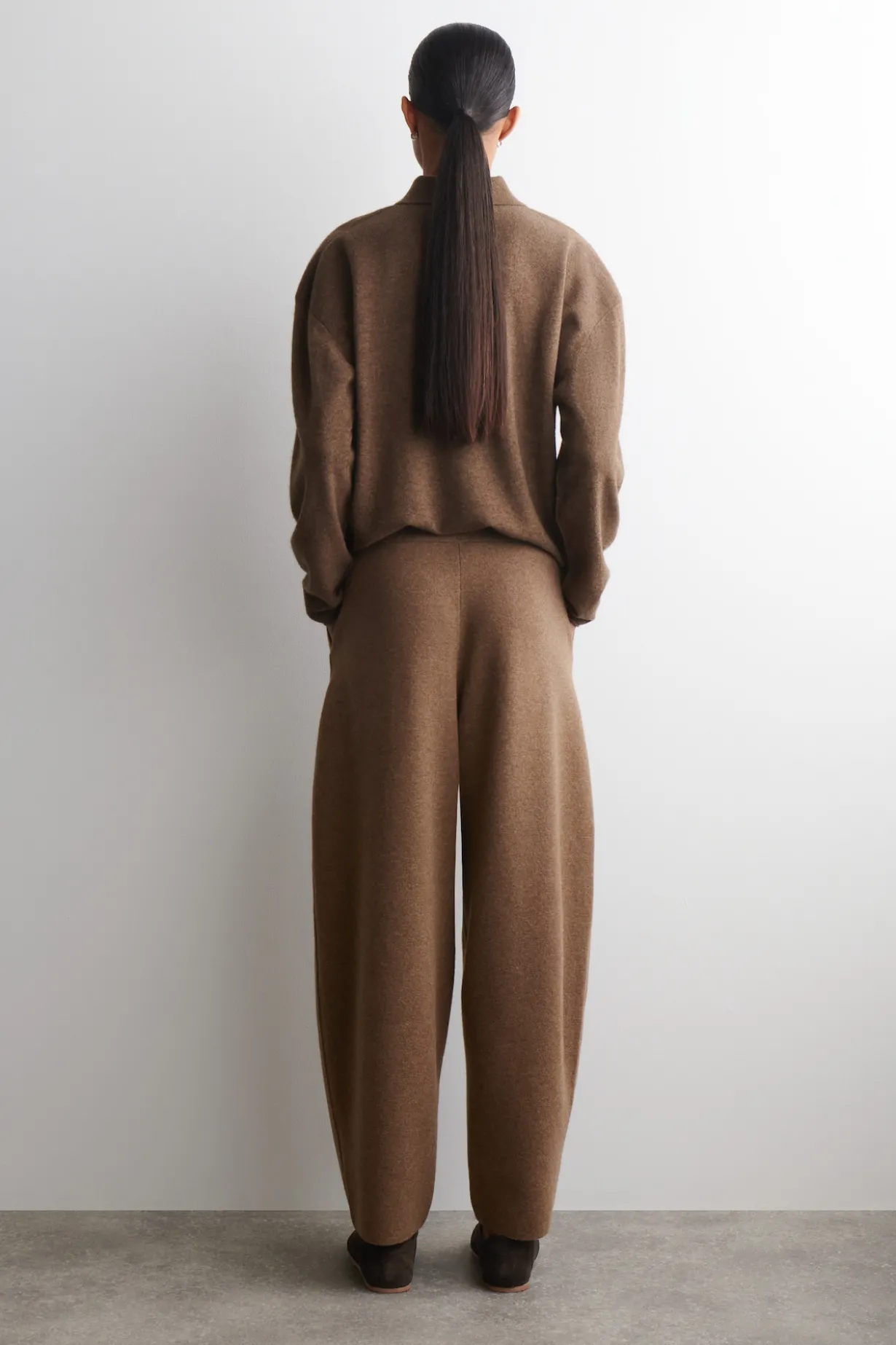 MERINO WOOL BARREL-LEG PANTS
