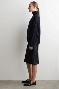 MERINO WOOL TURTLENECK SWEATER