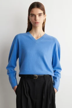 MERINO WOOL V-NECK SWEATER