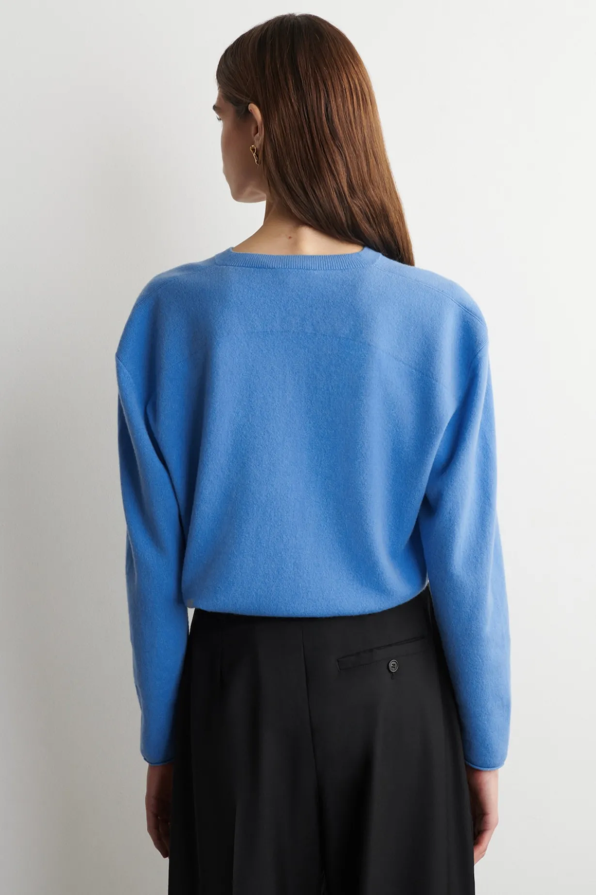 MERINO WOOL V-NECK SWEATER