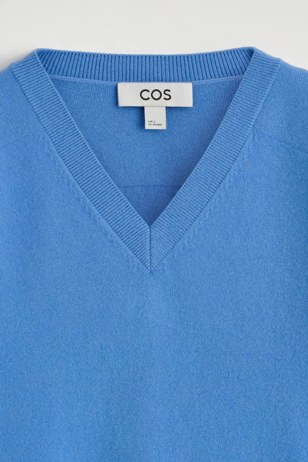 MERINO WOOL V-NECK SWEATER