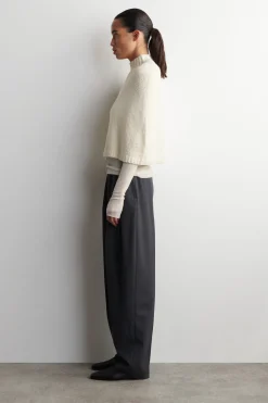 MERINO-CASHMERE CAPE