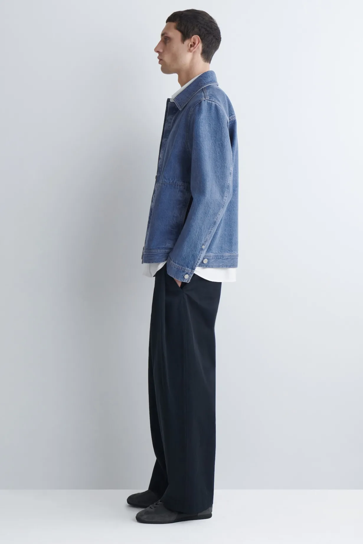 MINIMAL DENIM JACKET