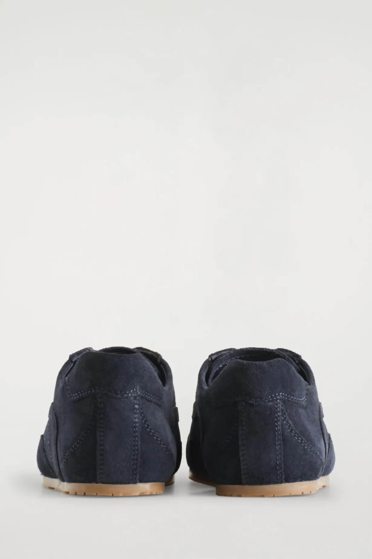 MINIMAL LEATHER SNEAKERS