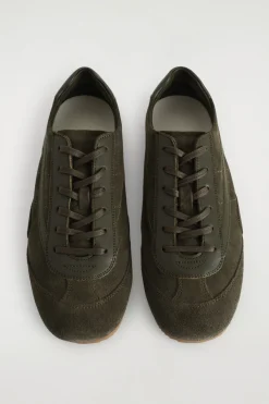 MINIMAL LEATHER SNEAKERS