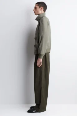MOCK-NECK TWILL BLOUSON JACKET