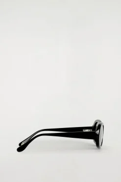 OVAL SUNGLASSES