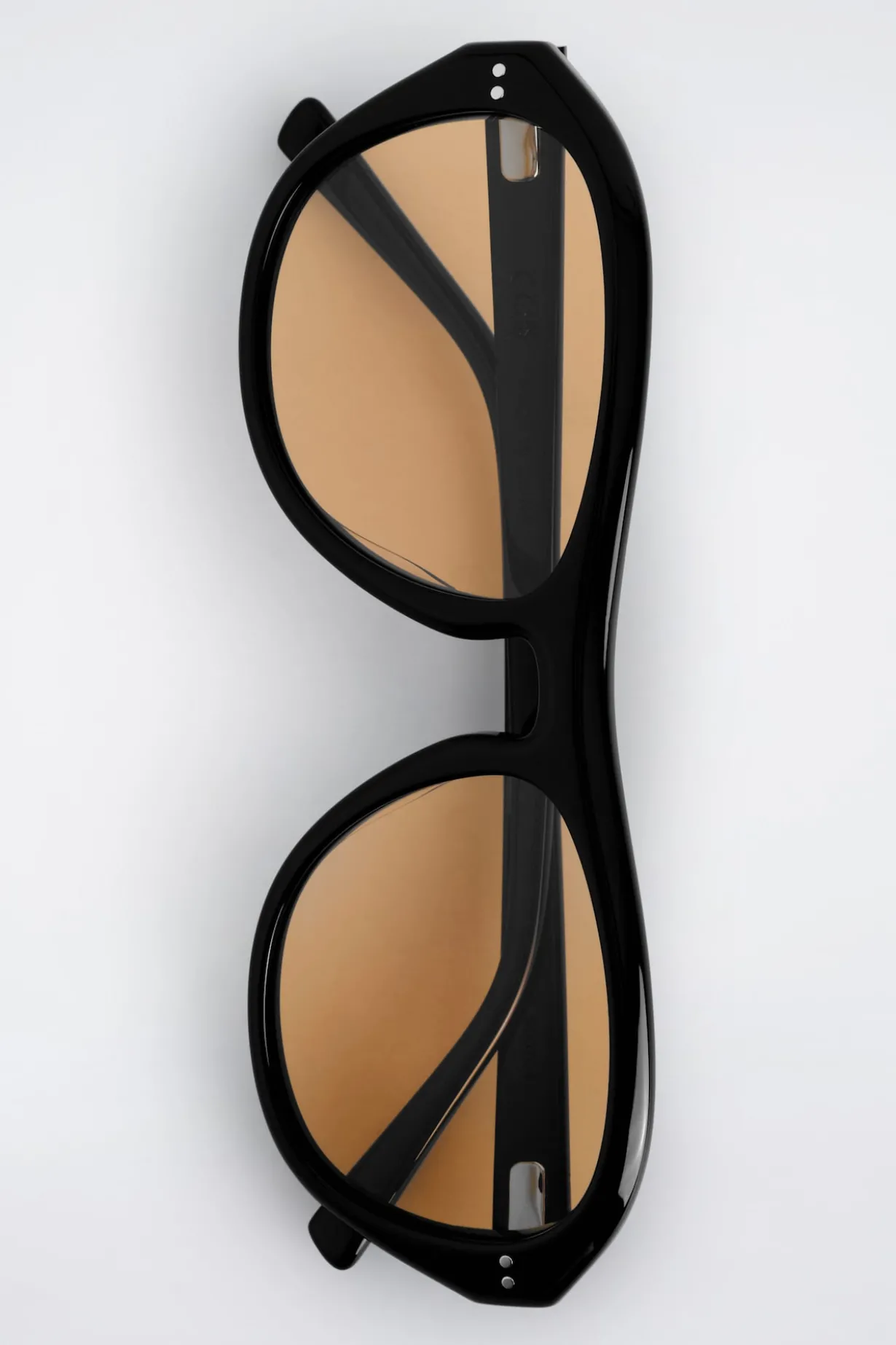 OVAL-FRAME SUNGLASSES