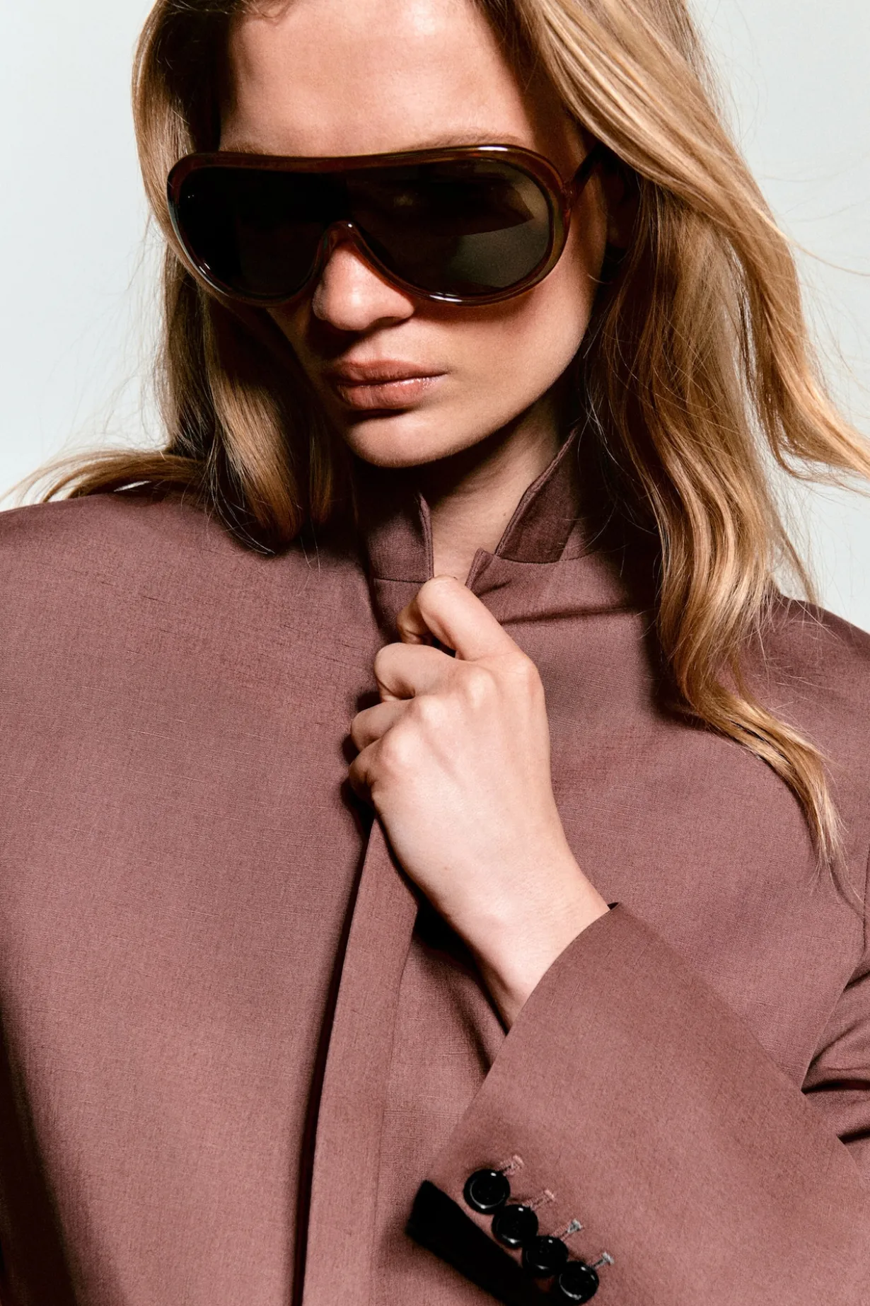 OVERSIZED AVIATOR SUNGLASSES