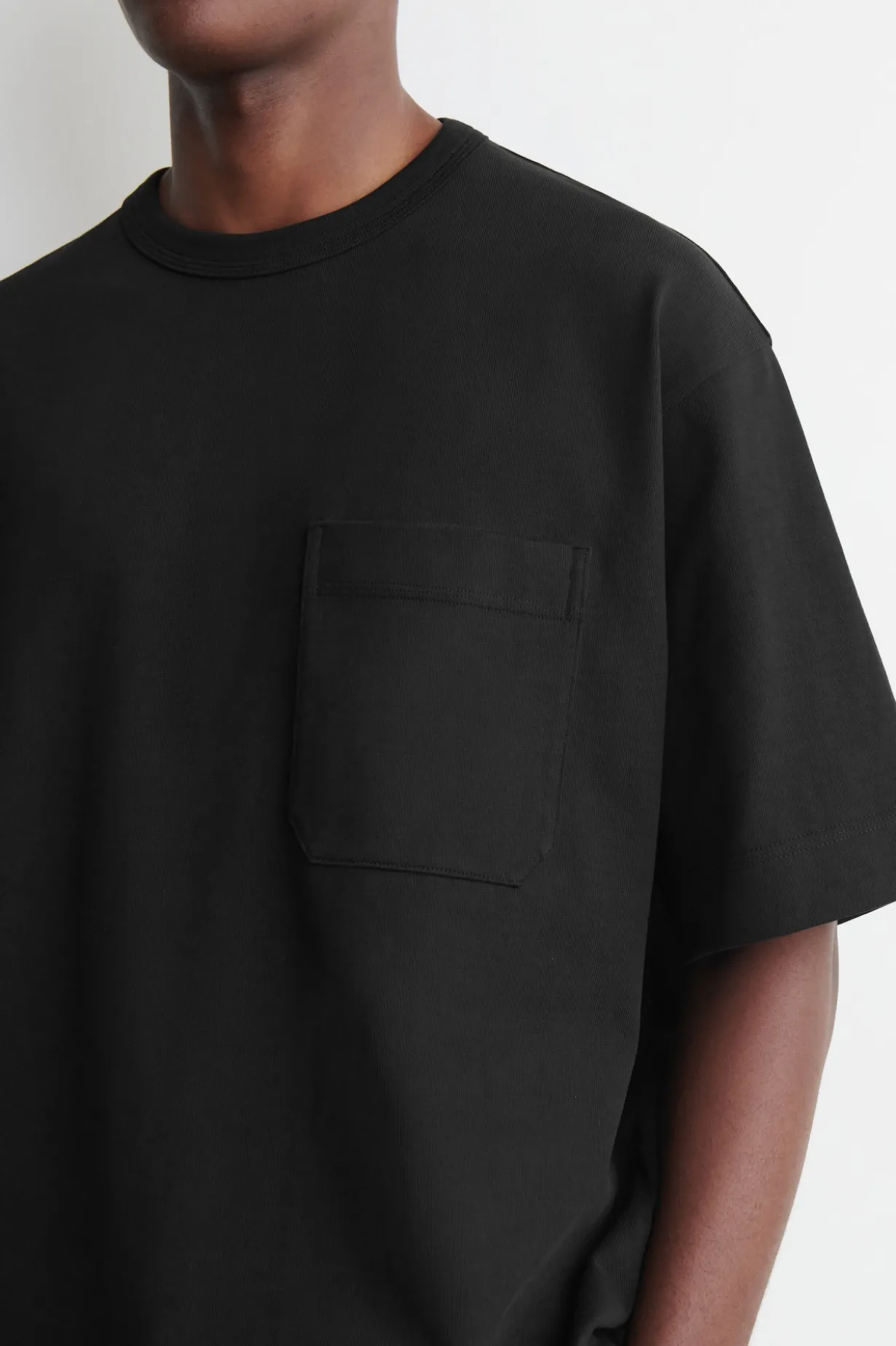 OVERSIZED HEAVYWEIGHT T-SHIRT