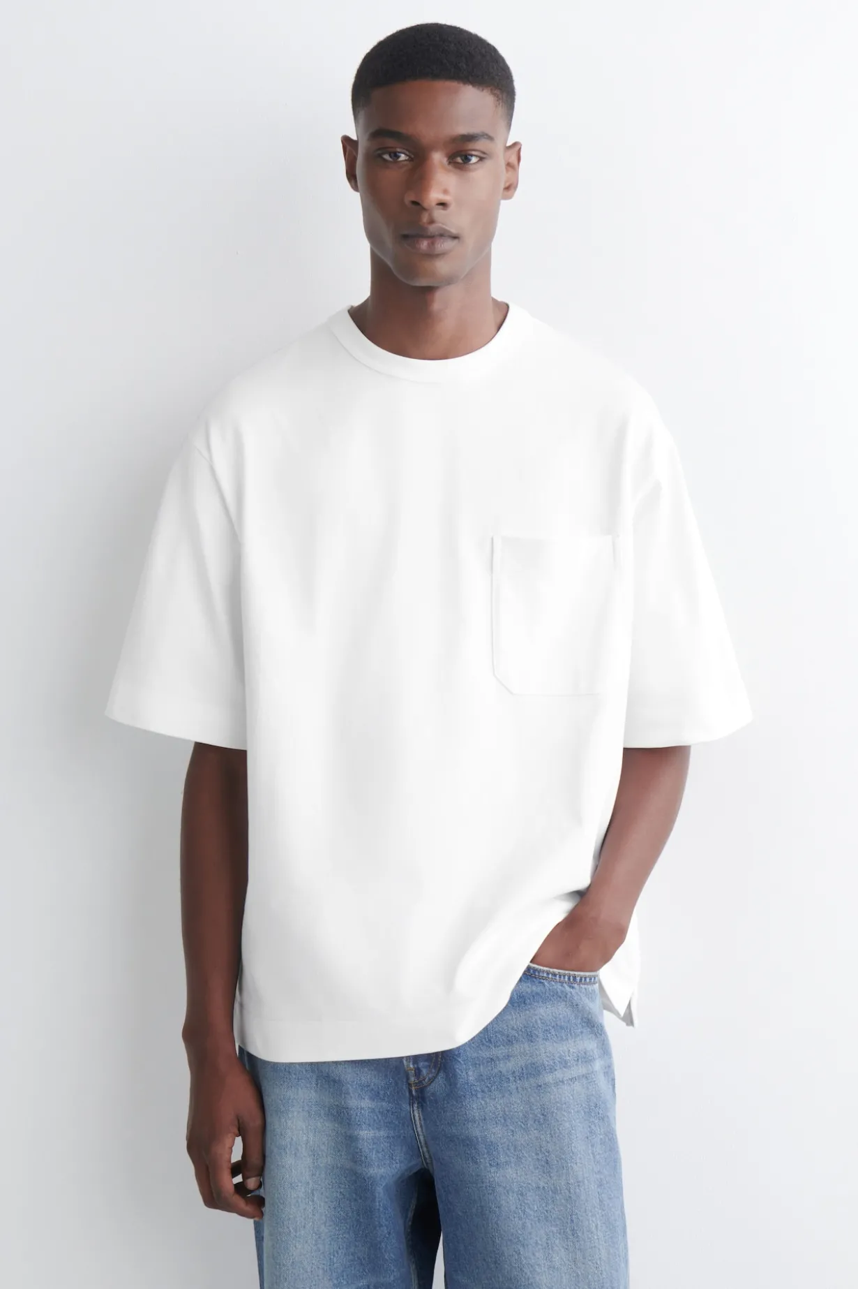 OVERSIZED HEAVYWEIGHT T-SHIRT