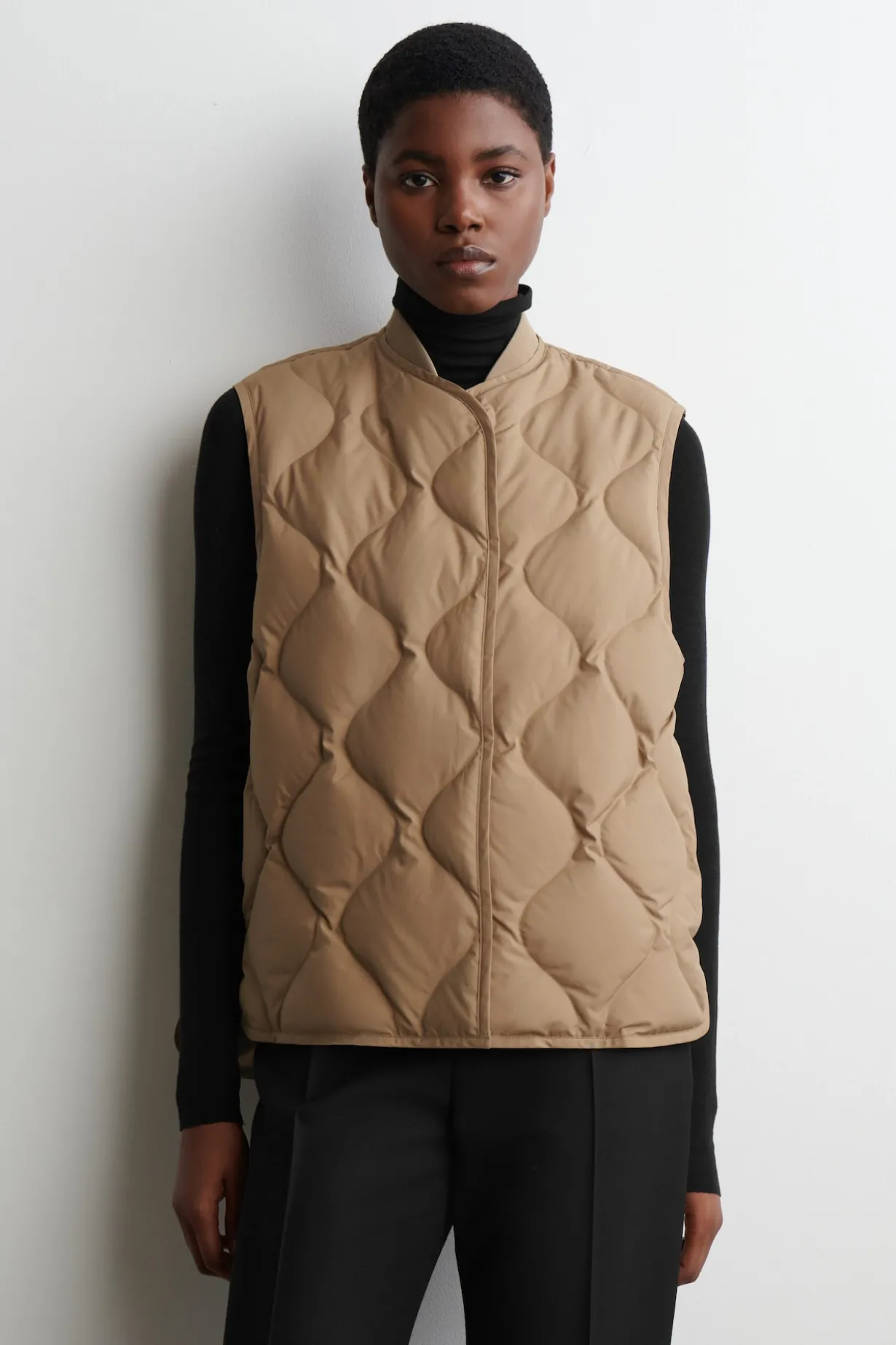 OVERSIZED QUILTED DOWN GILET