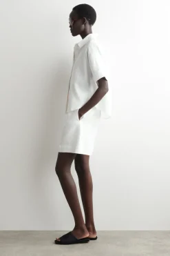 OVERSIZED SHORT-SLEEVED LINEN SHIRT
