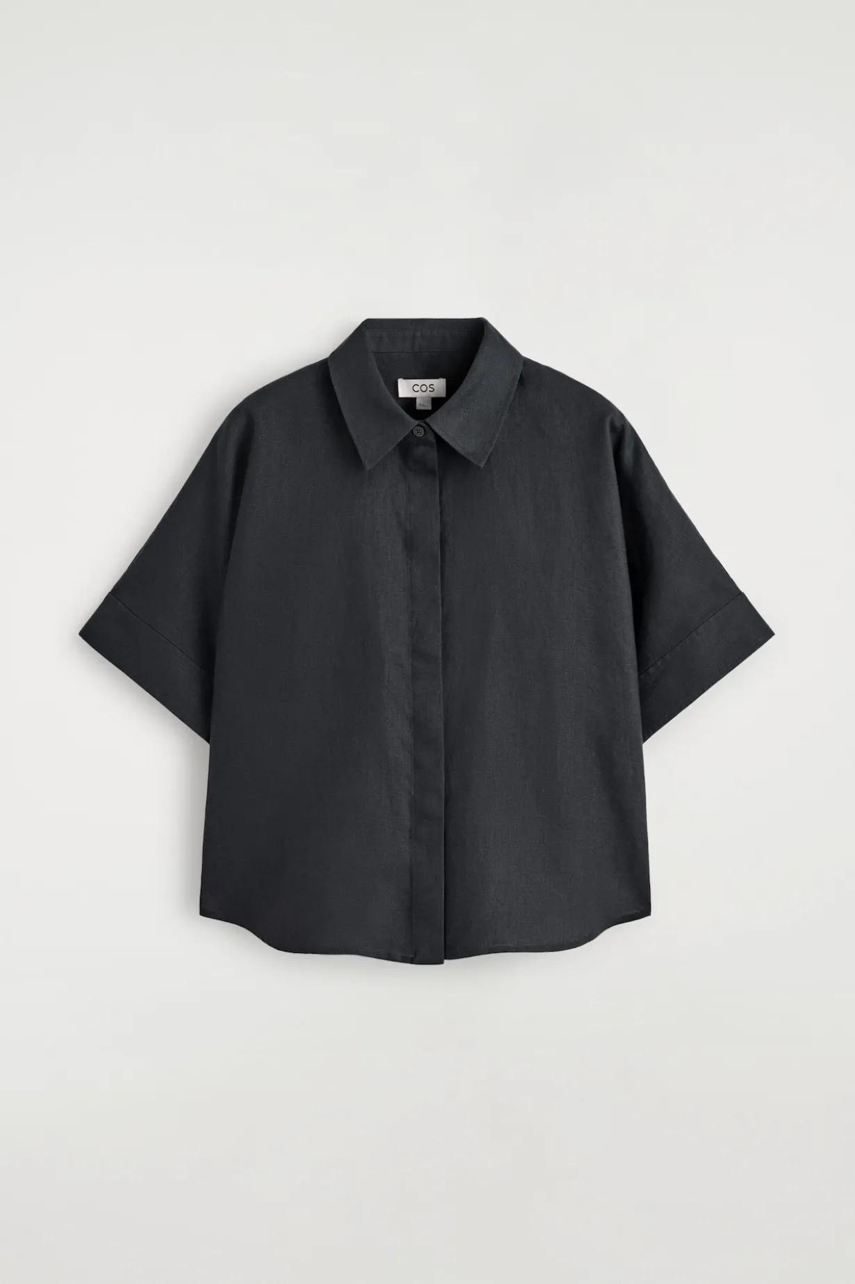 OVERSIZED SHORT-SLEEVED LINEN SHIRT