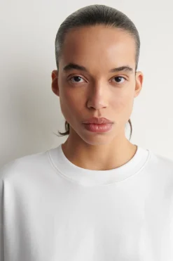 OVERSIZED T-SHIRT