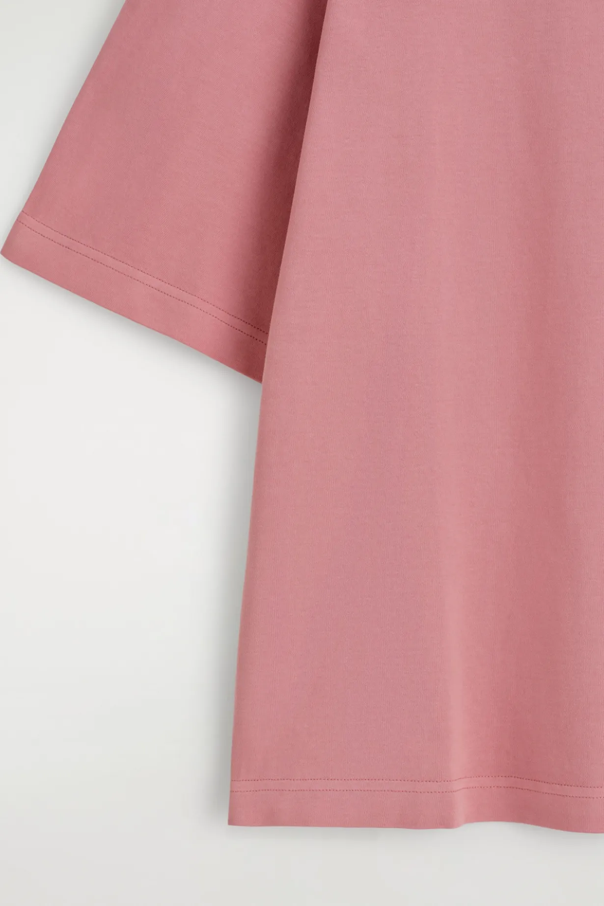 OVERSIZED T-SHIRT