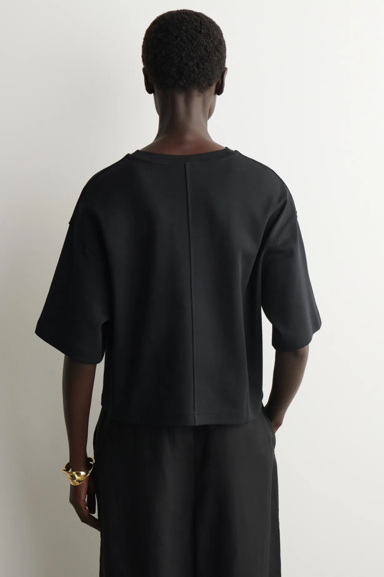 OVERSIZED T-SHIRT
